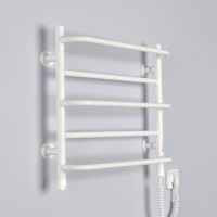 ТЁПЛЫЙ МИР Полотенцесушитель электрический правосторонний Комфорт S.1 white (495х435х145 мм)