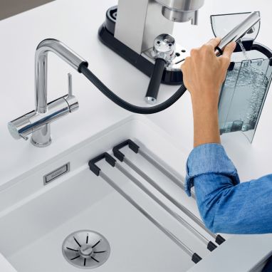 BLANCO Смеситель для кухни на две воды двухрычажный с выдвижным изливом FONTAS-S II хром (525198)
