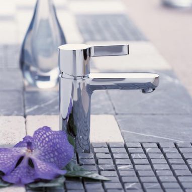 HANSGROHE Смеситель для умывальника однорычажный Metris S (31063000)